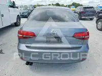2018 Volkswagen Jetta фото