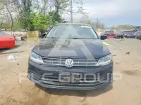 2018 Volkswagen Jetta photo