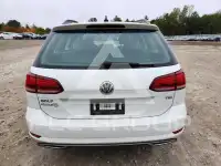 2018 Volkswagen GOLF photo