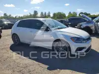 2018 Volkswagen GOLF photo