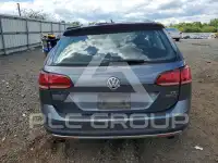 2018 Volkswagen GOLF фото