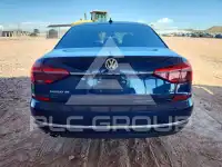 2018 Volkswagen Passat photo