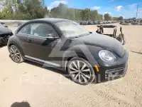 2018 Volkswagen BEETLE фото