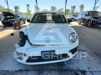 2018 Volkswagen BEETLE фото
