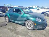 2018 Volkswagen BEETLE фото