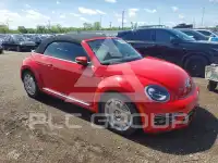 2018 Volkswagen BEETLE photo