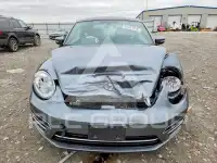 2018 Volkswagen BEETLE фото