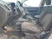 2019 Mitsubishi OUTLANDER photo
