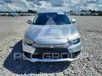 2019 Mitsubishi OUTLANDER photo