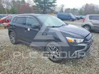 2019 Mitsubishi OUTLANDER photo