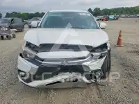 2019 Mitsubishi OUTLANDER photo