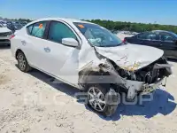 2019 Nissan VERSA photo
