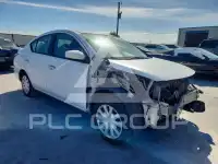 2019 Nissan VERSA photo