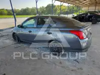 2019 Nissan VERSA фото