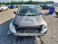 2019 Nissan VERSA фото
