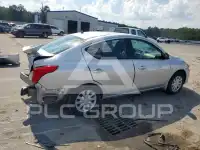 2019 Nissan VERSA фото
