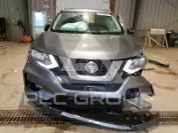 2019 Nissan ROGUE photo