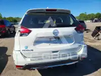 2019 Nissan ROGUE photo
