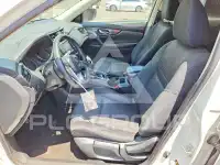 2019 Nissan ROGUE photo