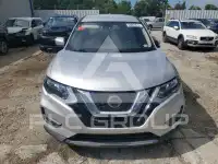 2019 Nissan ROGUE photo