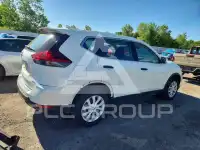 2019 Nissan ROGUE photo