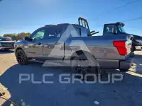 2019 Nissan TITAN photo