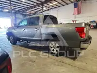 2019 Nissan TITAN фото