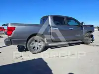 2019 Nissan TITAN фото