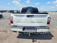 2019 Nissan TITAN фото