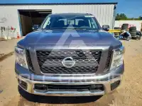 2019 Nissan TITAN фото