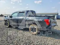 2019 Nissan TITAN photo