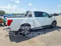 2019 Nissan TITAN фото