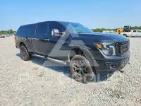2019 Nissan TITAN photo