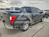 2019 Nissan TITAN фото