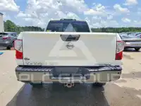2019 Nissan TITAN фото