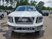 2019 Nissan TITAN фото