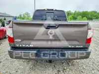 2019 Nissan TITAN photo