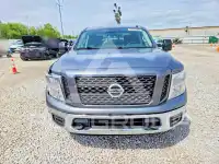 2019 Nissan TITAN photo