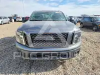 2019 Nissan TITAN фото
