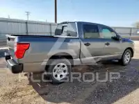 2019 Nissan TITAN photo