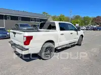 2019 Nissan TITAN фото