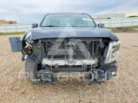 2019 Nissan TITAN photo