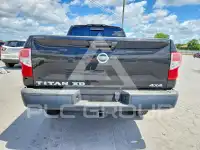 2019 Nissan TITAN photo