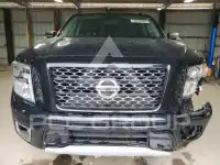 2019 Nissan TITAN photo