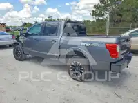 2019 Nissan TITAN фото