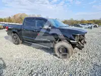 2019 Nissan TITAN фото