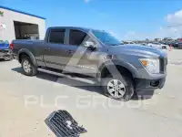 2019 Nissan TITAN фото