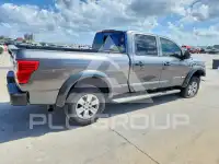 2019 Nissan TITAN фото