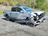 2019 Nissan TITAN фото