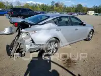 2019 Nissan ALTIMA photo